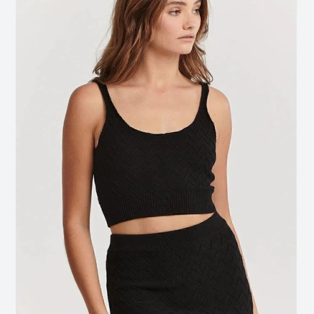Charlie Holiday Black grace crop top size med. (6) NWT
